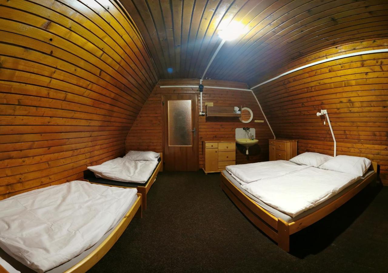 Chata Pod Majovou Muldou Demanovska Dolina Exteriör bild